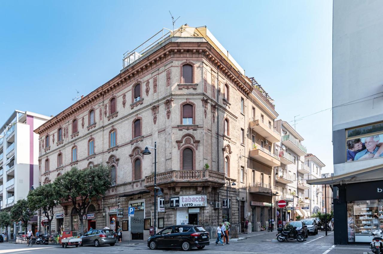 Central Station Terrace Apartment Near The Sea Pescara Eksteriør bilde